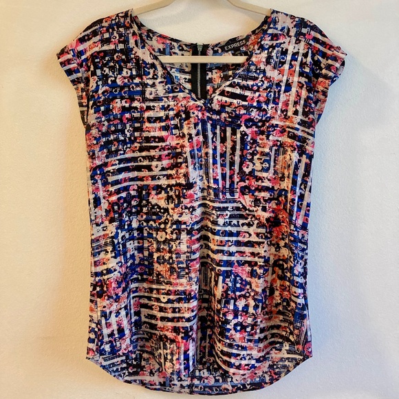 EXPRESS Blouse, Cap Sleeve, Blue & Pink Design, Size XS - oversized look - Picture 2 of 8